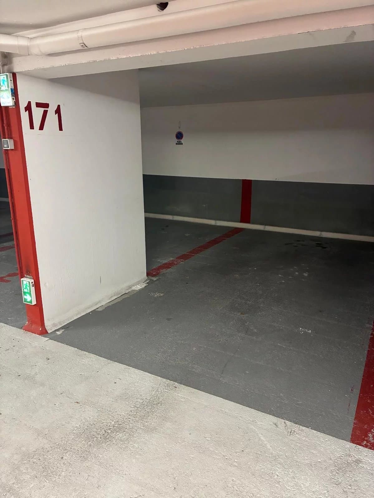 Parking à vendre