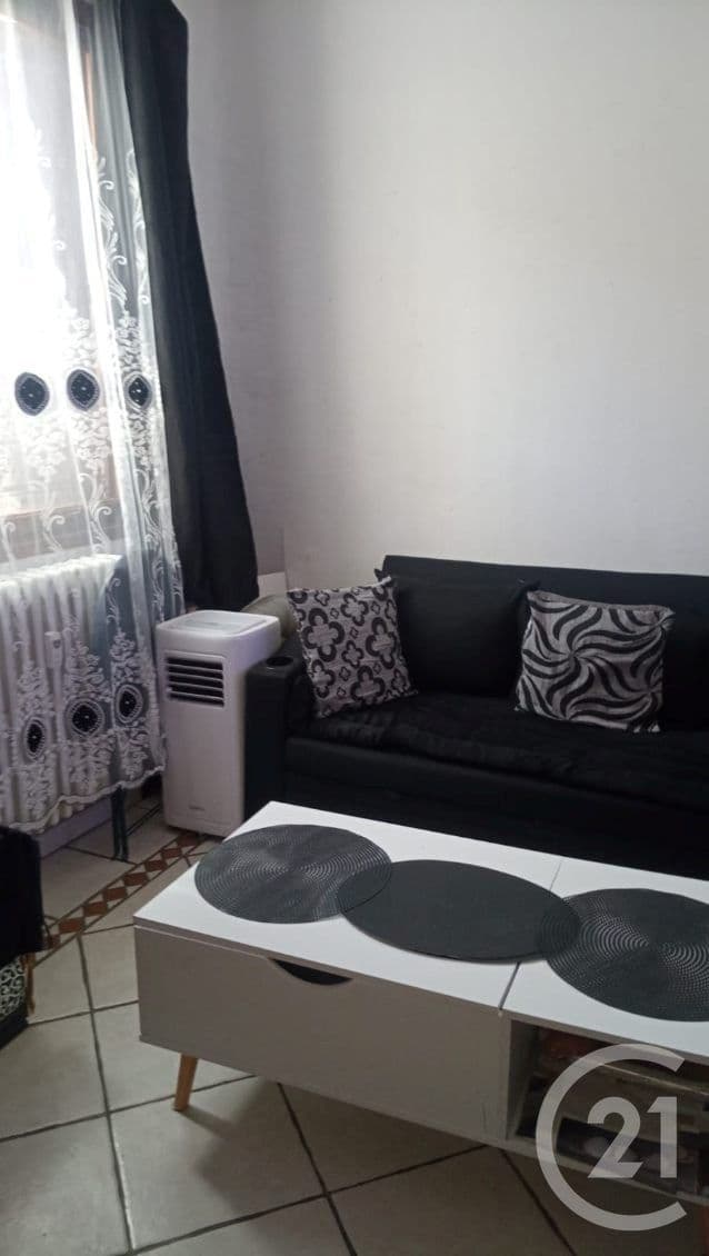 Flat 2 pièces 31m² Marseille 5e