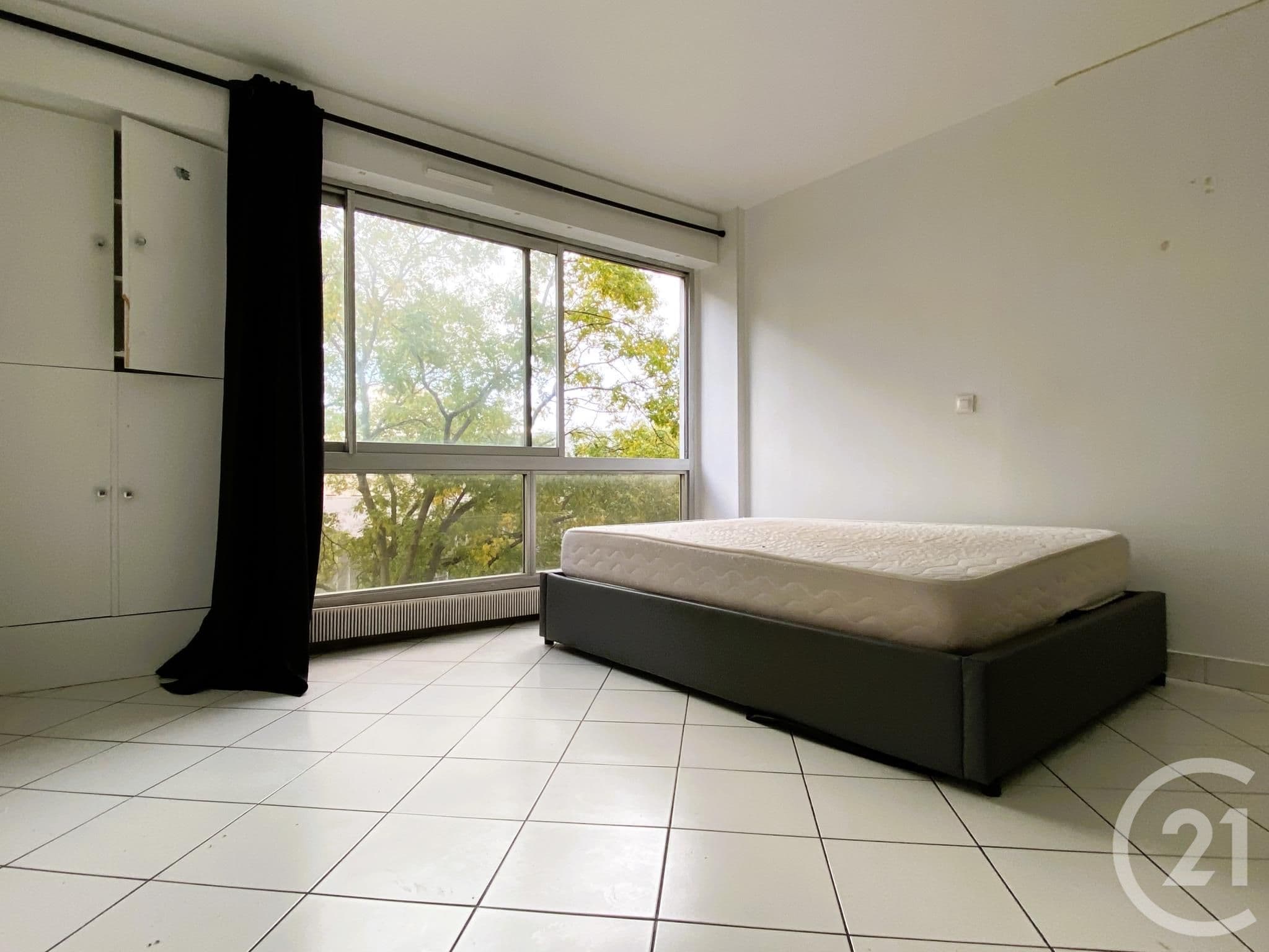 Flat 2 pièces 44m² Paris 19e
