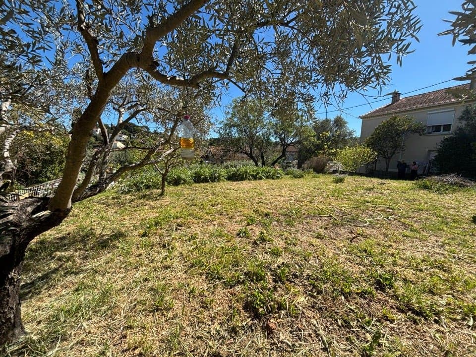 Terrain à bâtir à La Seyne-sur-Mer (83500)