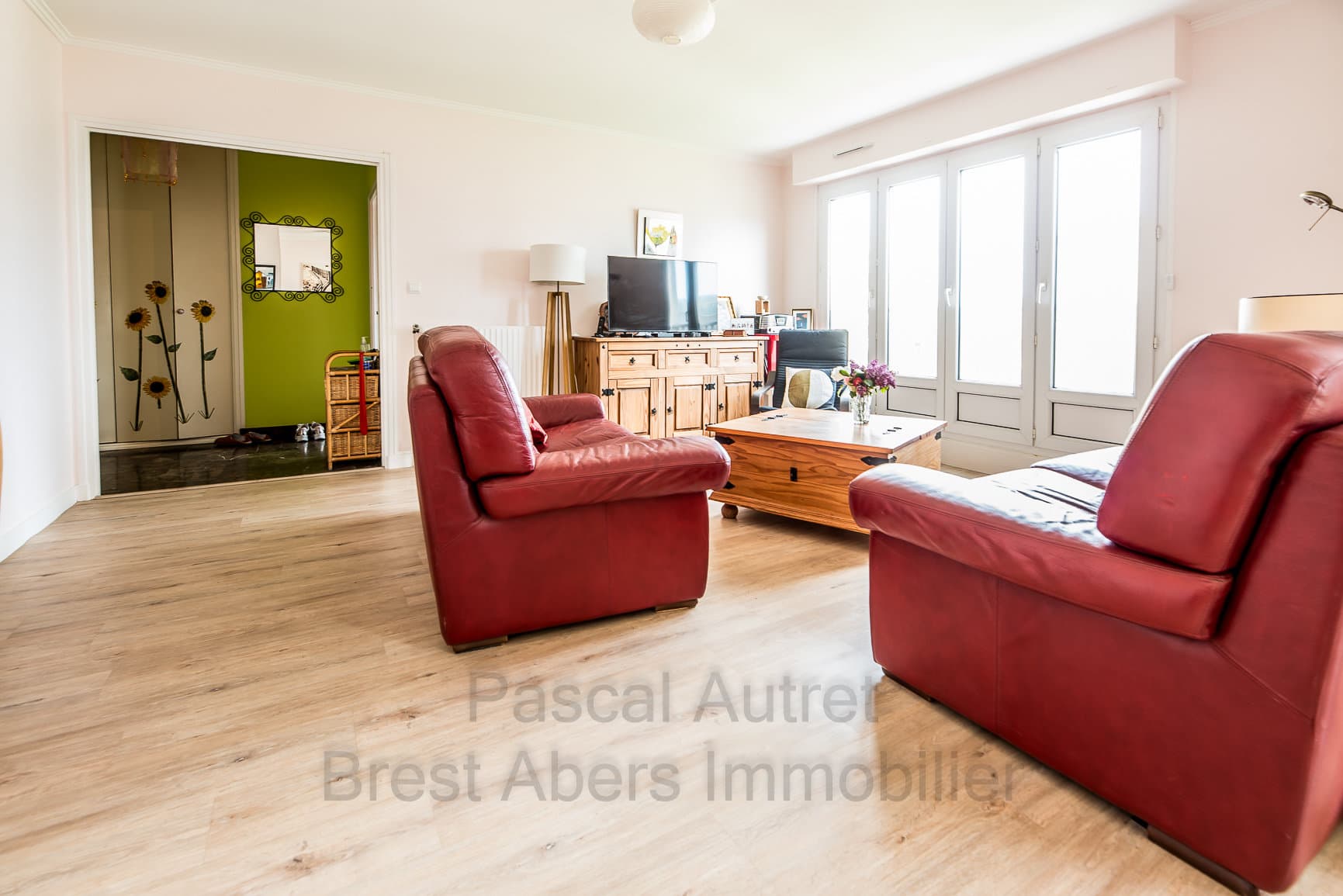 Pascal Autret vous présente ce bel appartement de 102m2 avec