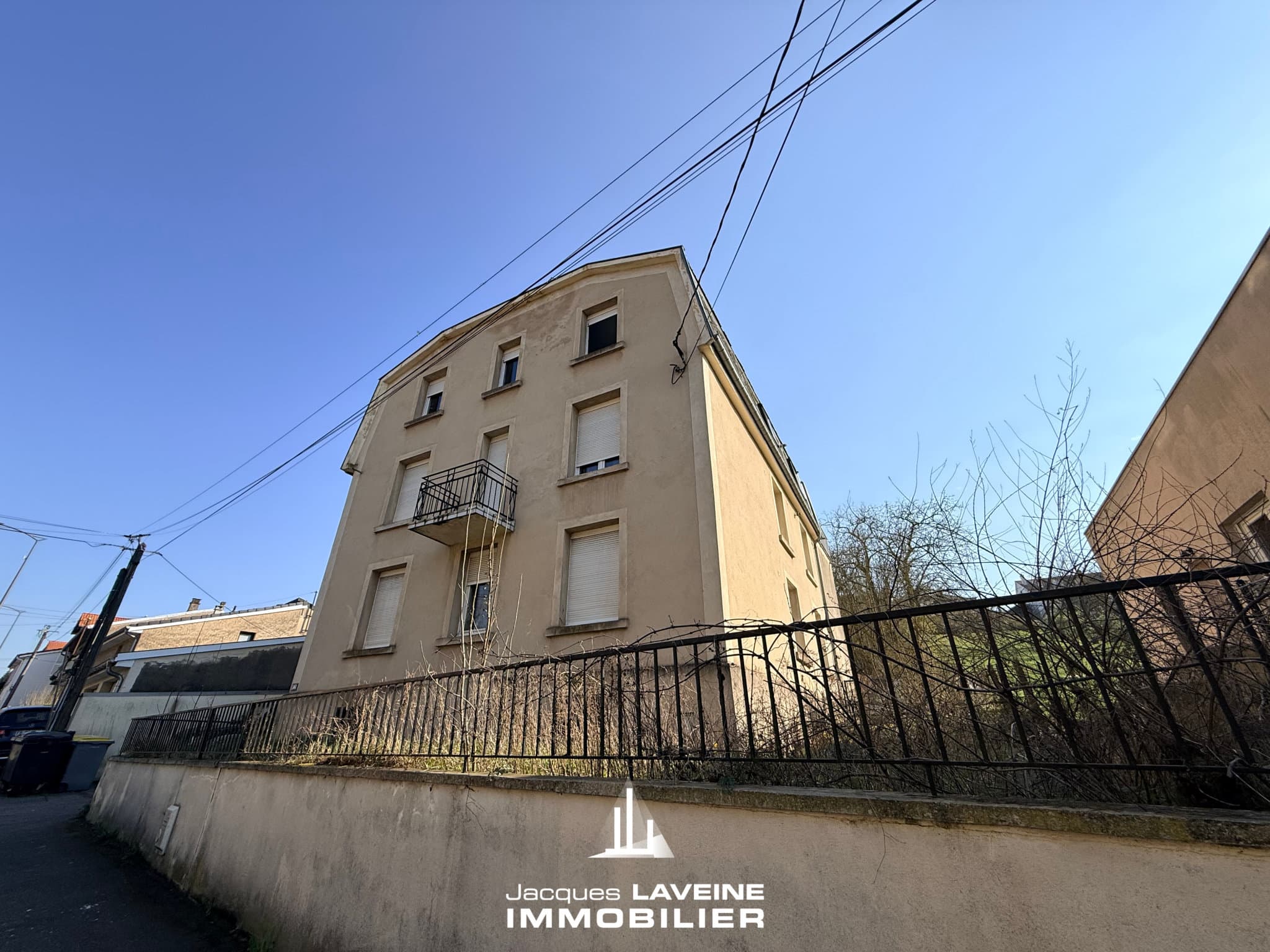 METZ-VALLIERES IMMEUBLE DE RAPPORT 16 PIECES