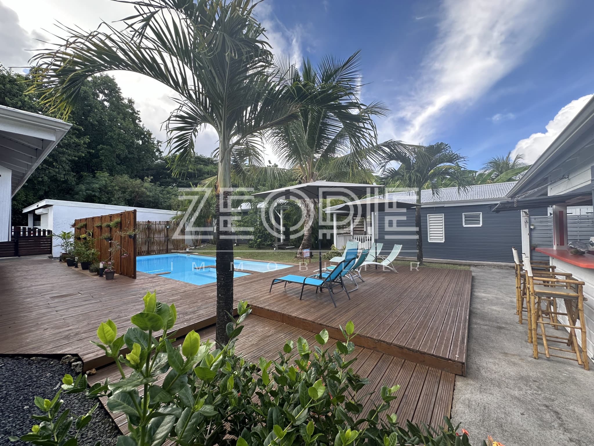 Exclusivite ZEOPIE Immobilier : bungalow 2 chambres avec ter