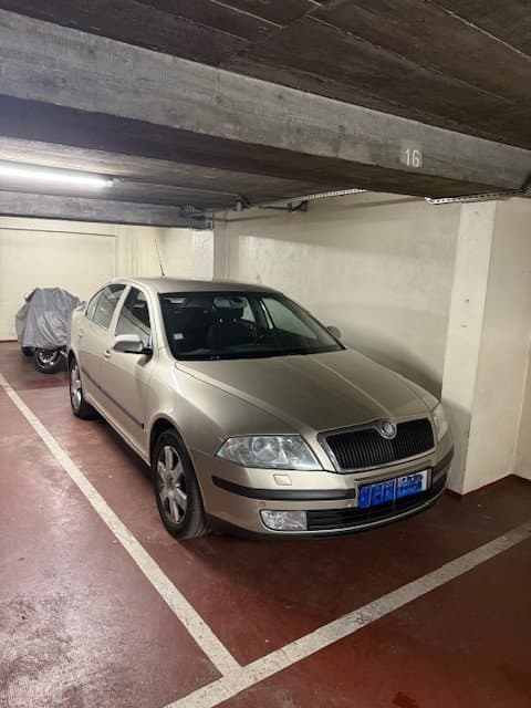 PARIS XII - PARKING DOUBLE