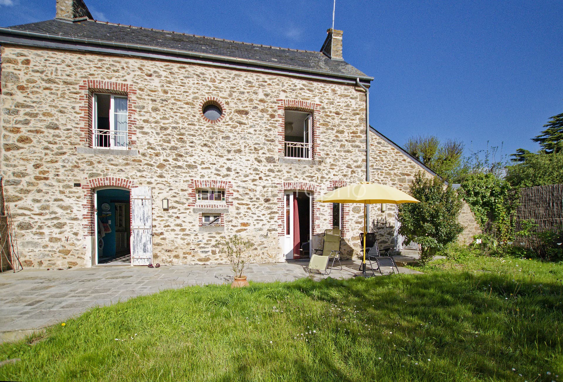 DINARD Maison familiale de standing avec terrasse, au calm
