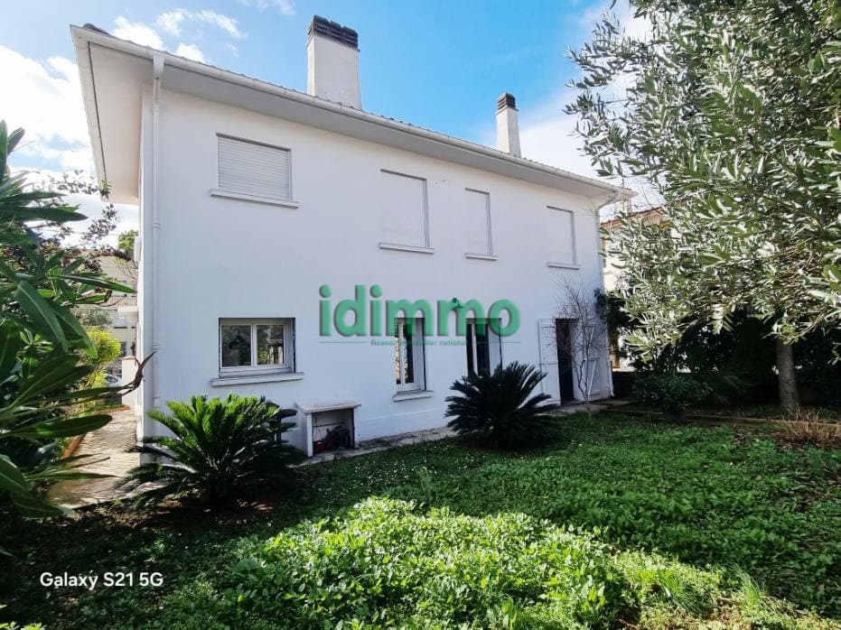 Exclusivité et Rare Draguignan centre Belle maison de charme