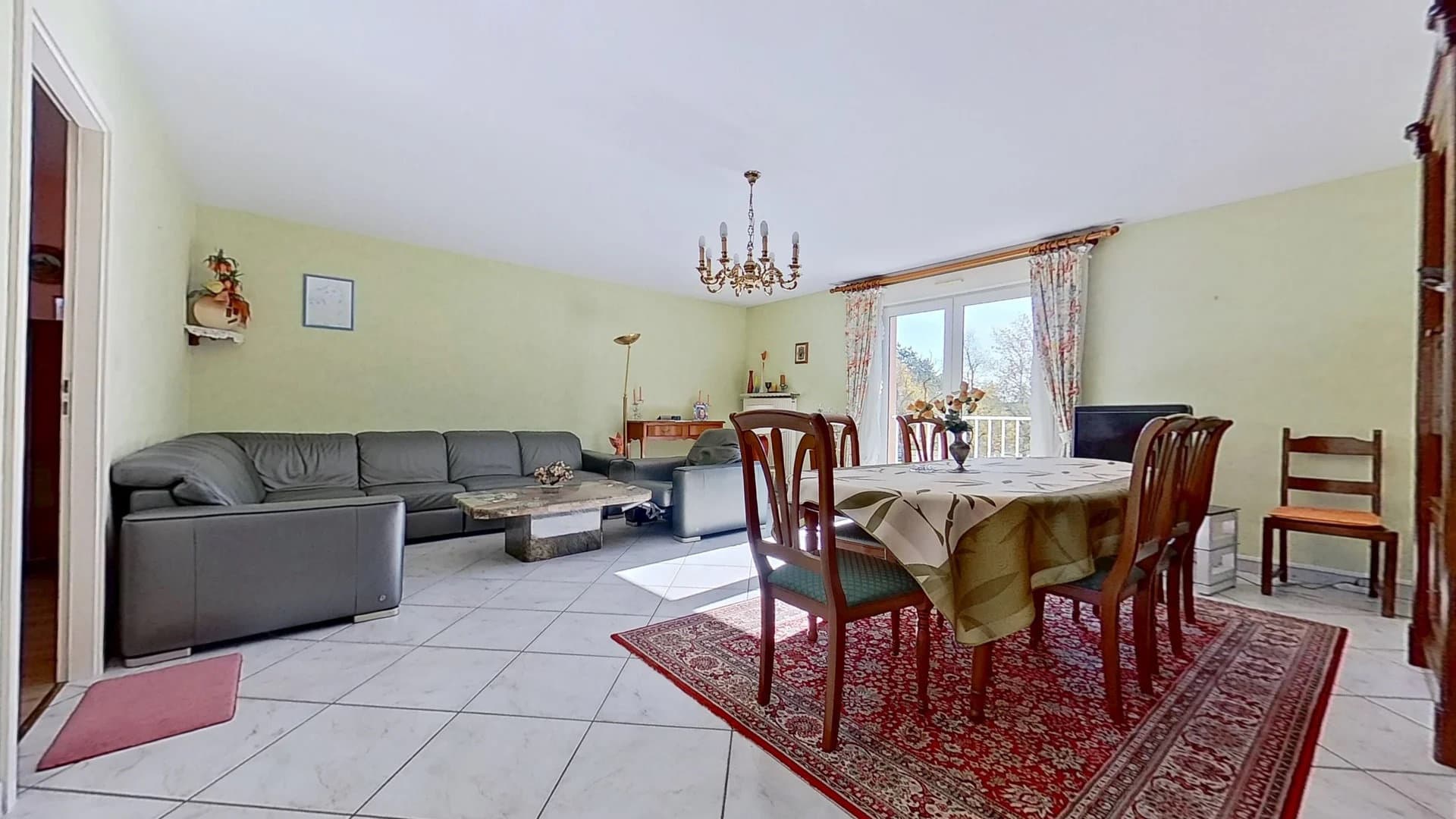 Thionville dans petite copropriété, appartement F4 avec deux