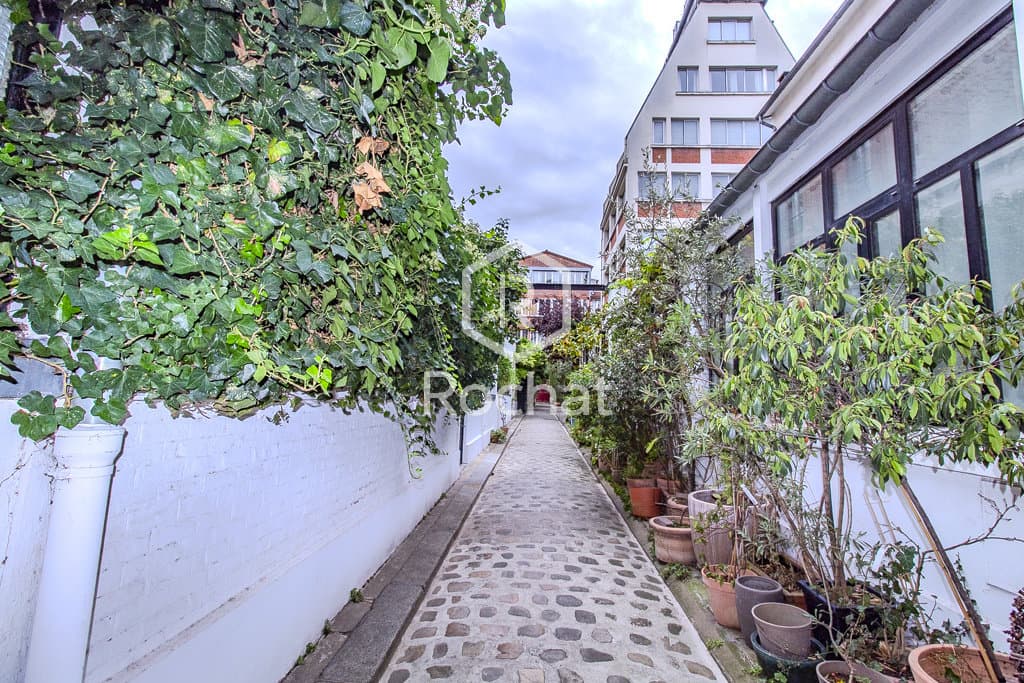 À Paris 10, appartement de 78m2 - Nue-Propriété au prix de 5