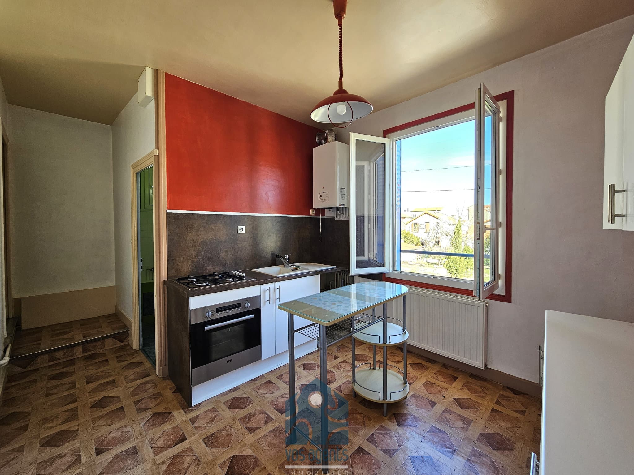 Appartement 5 pièces avec balcon et stationnement