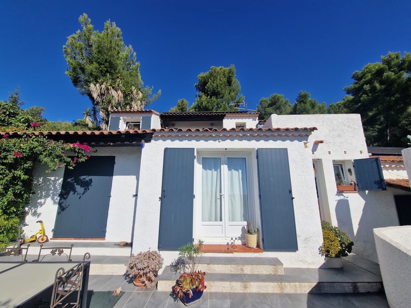 Villa 4/5 chambres 176 m2 + dépendances - Hauteurs de La Val