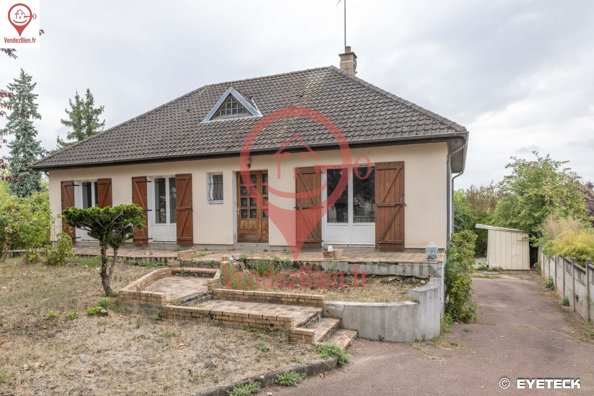 Maison familiale de 126 m2 (plus de 140 m2 au sol) - Terrain