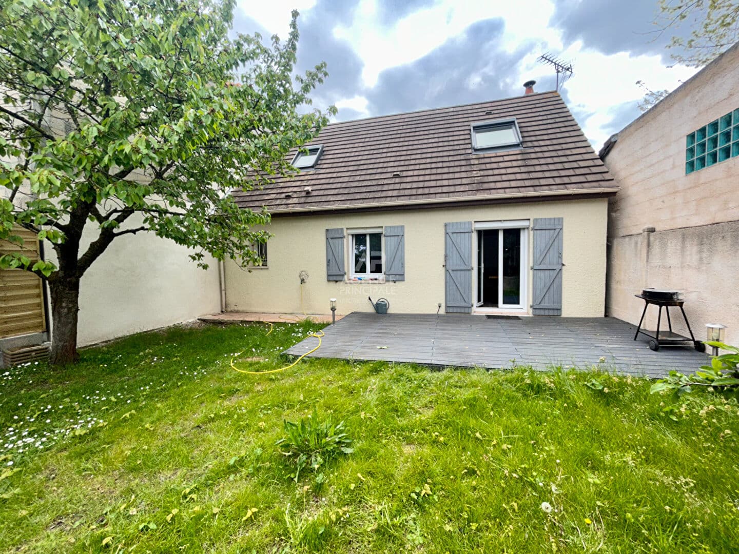 Maison Carrieres Sous Poissy 5 pièce(s) 132 m2