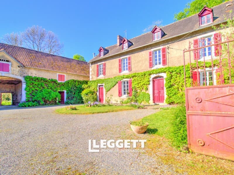 Maison 8 pièce(s), PAU