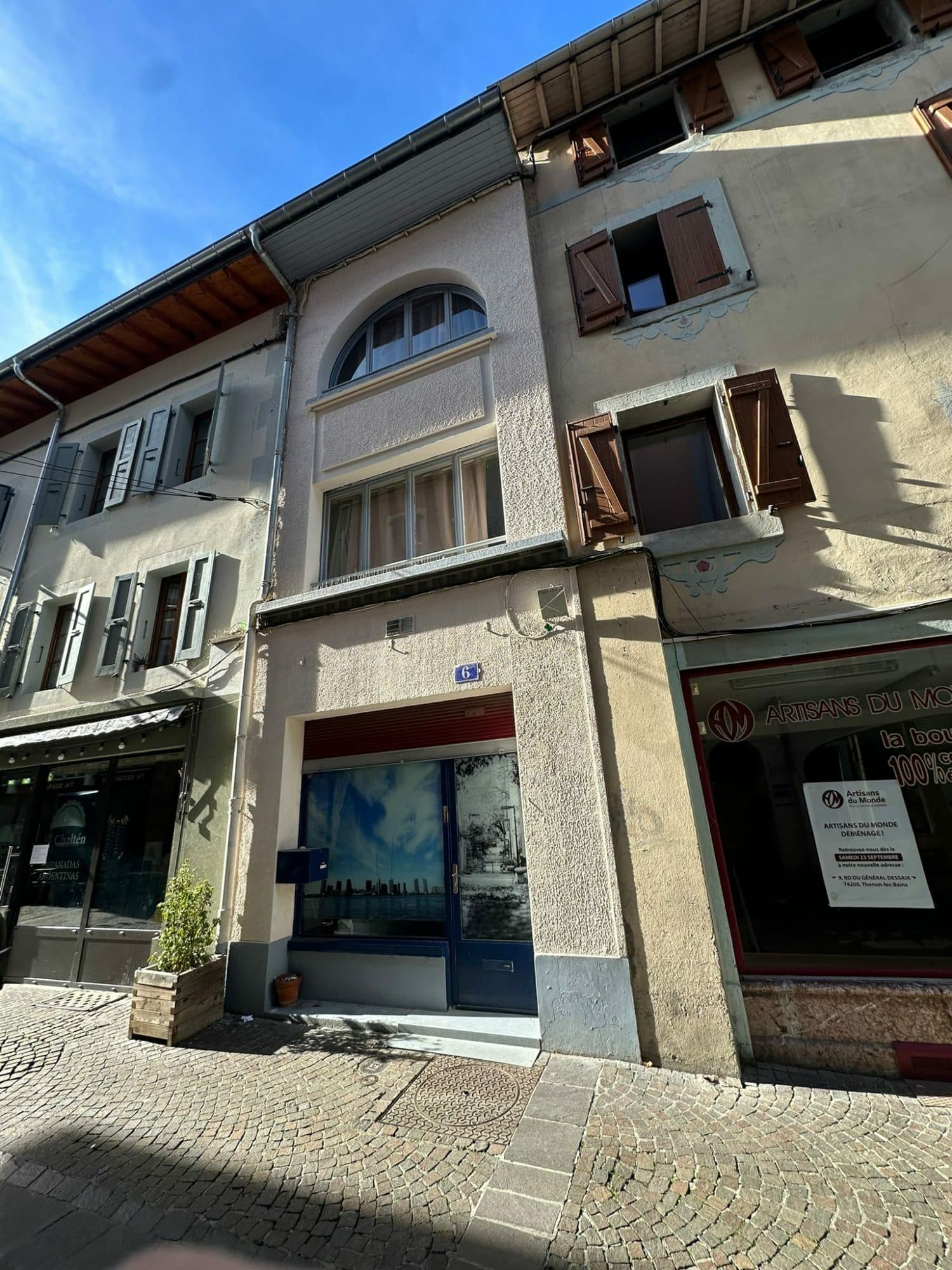 Immeuble vendu loué - 6.10% de rendement