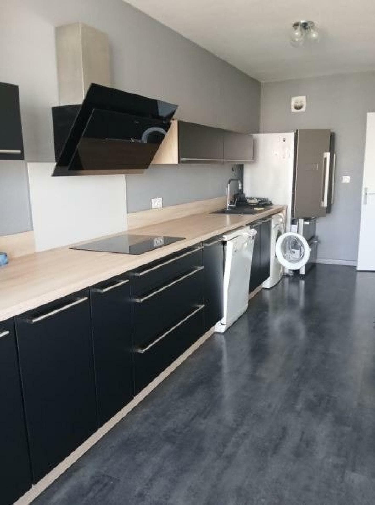 TRES BEL APPARTEMENT SUR CAUDERAN