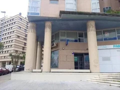 Local comercial en Avenida del Alcalde Gregorio Espino