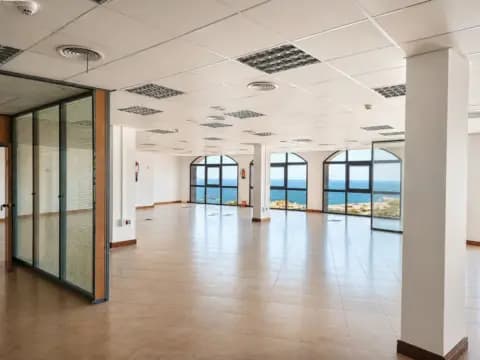 Local comercial en calle Alemania, 11