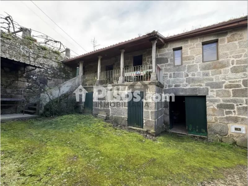 Casa en Carballiño (O)