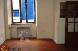 POSLOVNI PROSTOR CENTAR 150 m², Rijeka, Commercial property