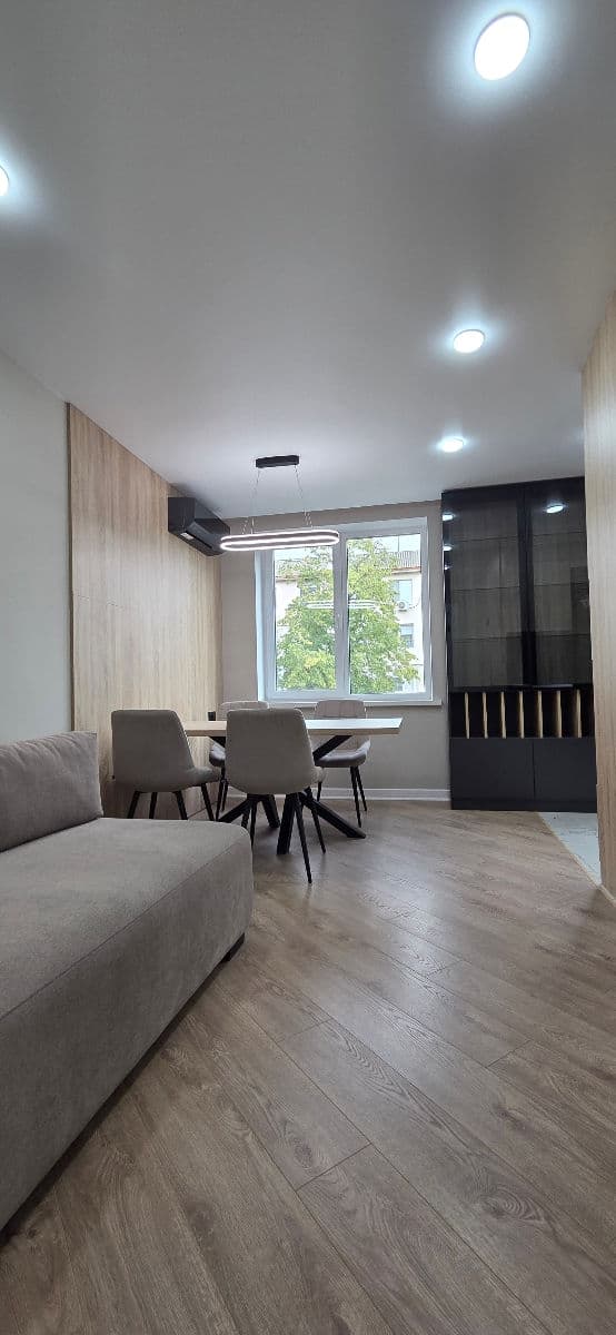 Apartament cu 3 camere, 62 m², 3 etaj