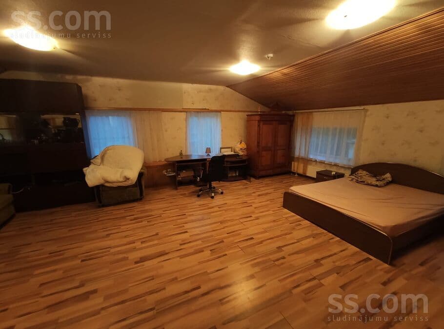 1 rooms, 200.0 m², Jēkabpils