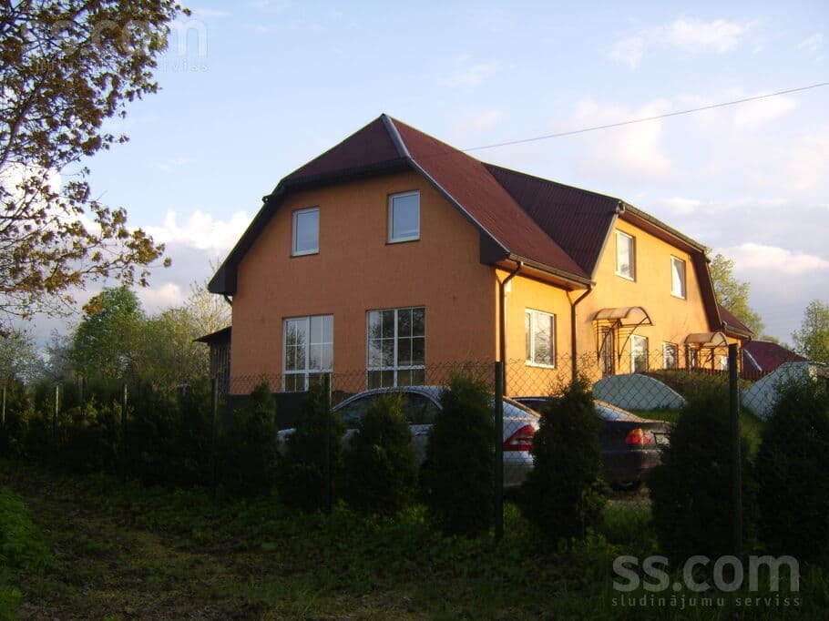 2 rooms, 511.0 m², Tiek pārdots komfortabls un mūsdienīgs divstāvu taunhaus ar kopējo dzīvo, Jēkabpils