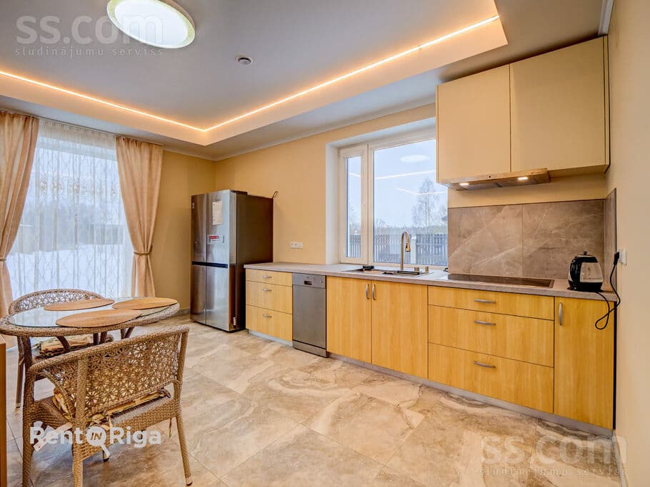 1 rooms, 2500.0 m², Jelgava