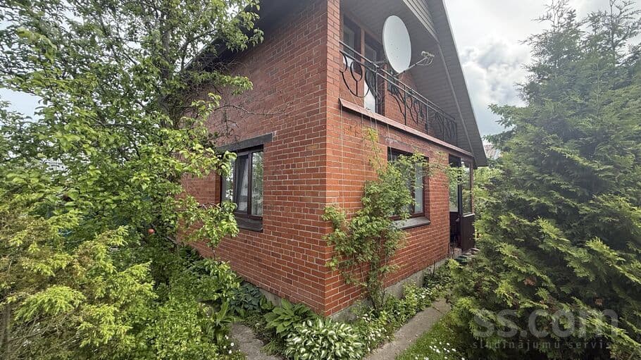 2 rooms, 570.0 m², Pārdod vasarnīcu Škedē-1.
Zemes gabals 570 kv. m.
Ķieģeļu, siltinātā, Liepāja
