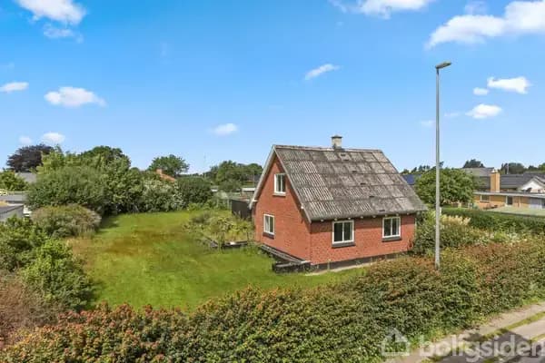 Velindrettet villa med naturskøn udsigt og god beliggenhed i Sulsted