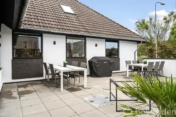 Velbeliggende villa til den store familie