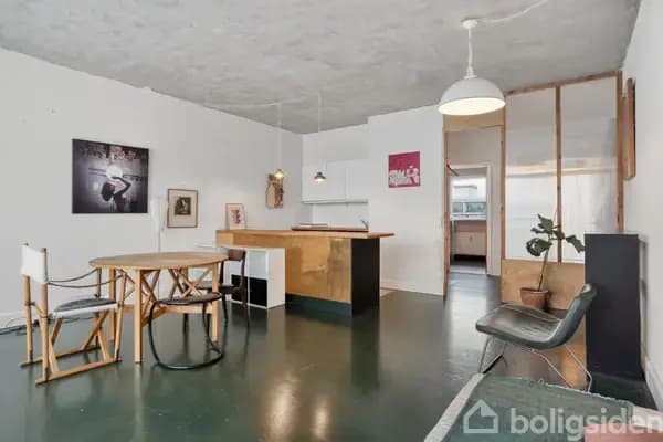 Rustik og charmerende lejlighed med fantastisk udsigt over Nørrebro