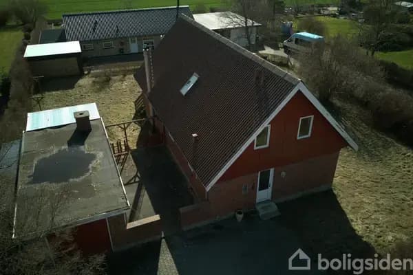 Fin regulær villa med plads og til en rigtig rimelig pris