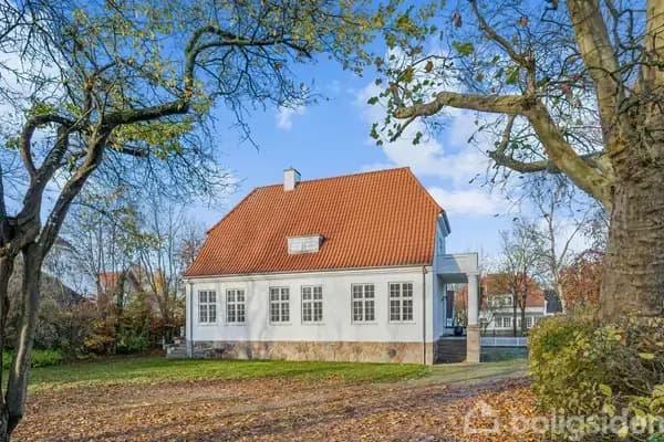 Pragtfuld villa centralt i Hasseris