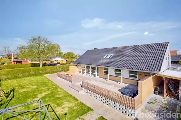 Indflytningsklar villa på 188 m2 i børnevenlige omgivelser
