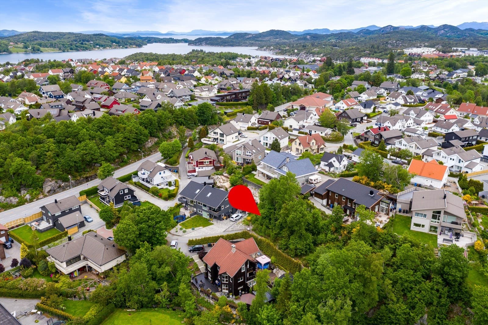 EiendomsMegler 1 Sandnes Attraktiv tomt på 557 m², beliggende i enden av en blindvei| Grenser til friområde | Gode solforhold| Ingen byggeklausul Eskem