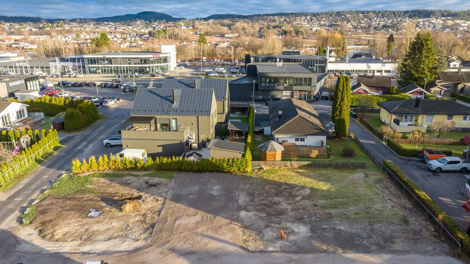 PrivatMegleren Telemark Byggeklar tomt m/tegninger på 2 funkisboliger - Solrikt og sentralt -