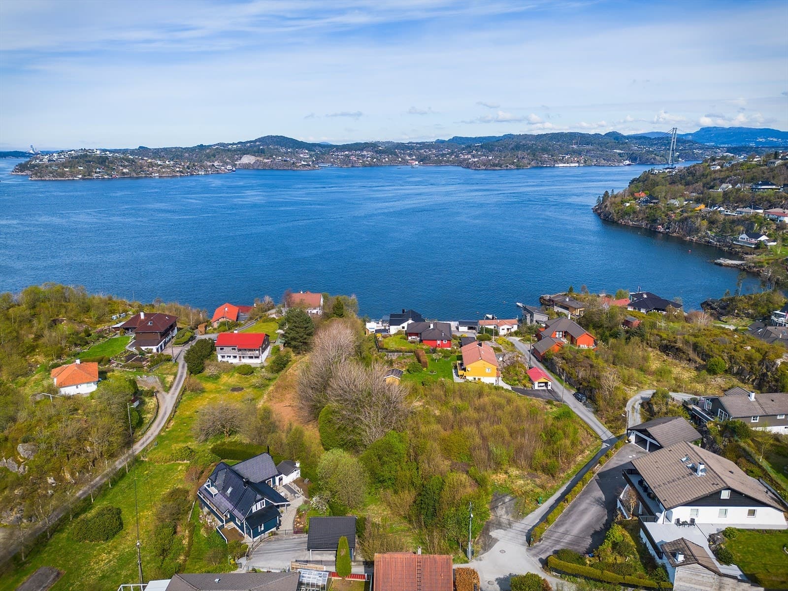 EiendomsMegler 1 Bergen Sør Tomt med rammetillatelse for to eneboliger