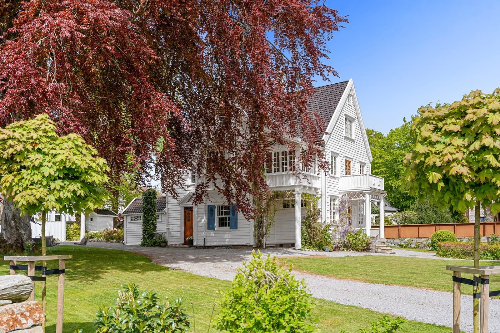 Privatmegleren Galleri Eiganes - Områdets "eldste" Villa med parkmessig eiendom på 1756 m².