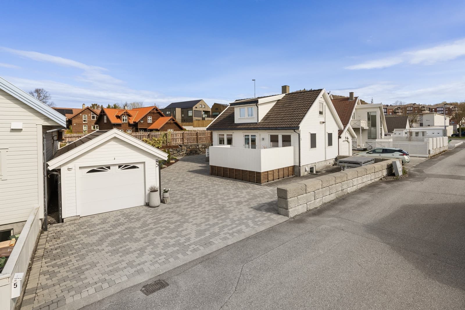 Verdi &Partners Sandnes Godeset / Jåtten - Vesentlig oppgradert enebolig med 4 sov| 2 bad| Stort uteområde|