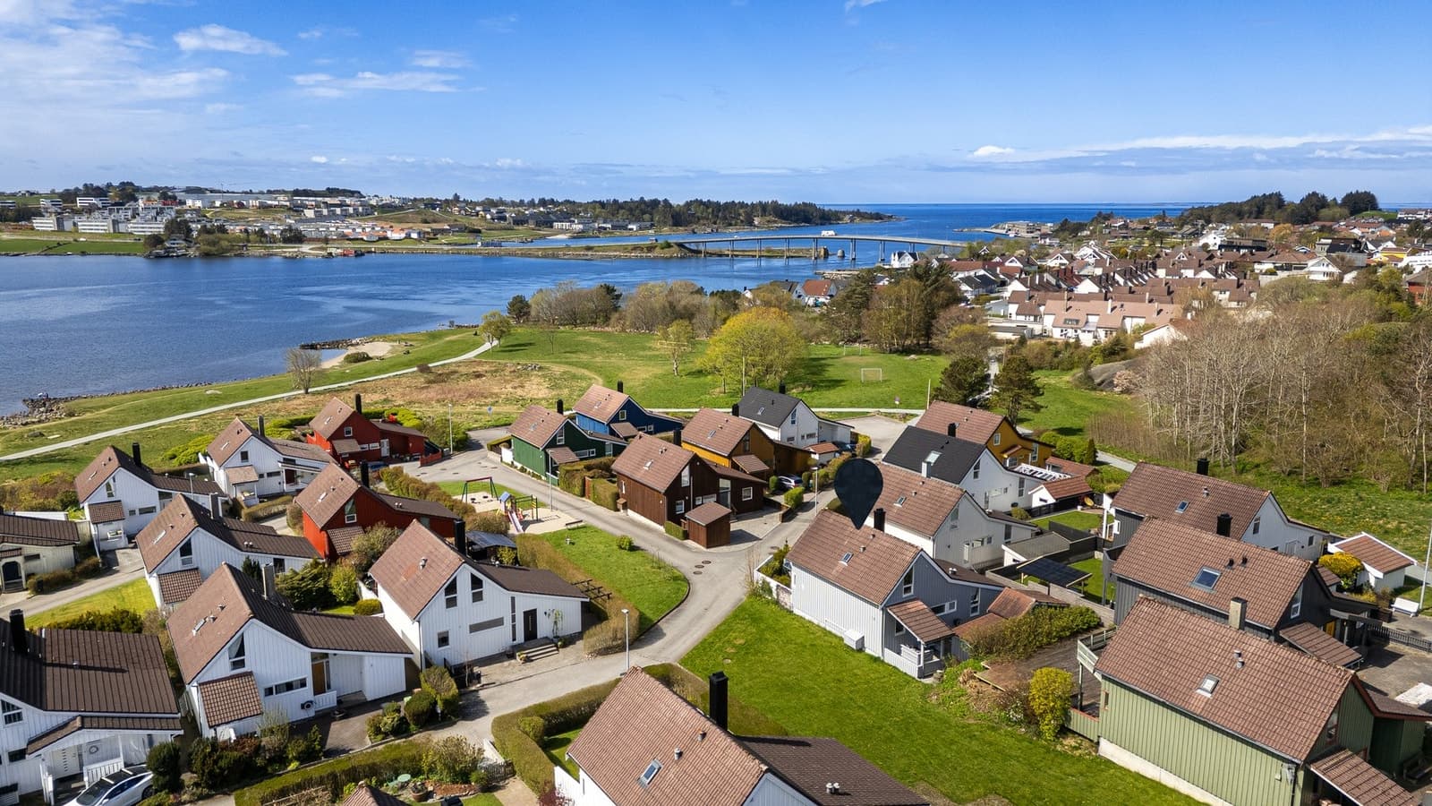 EIE eiendomsmegling - Rogaland Eiendomsmegling AS Sunde - Innbydende enebolig | Nydelig beliggenhet | Innholdsrik | Garasje Nedre Malthaug 11, Hafrsfjo