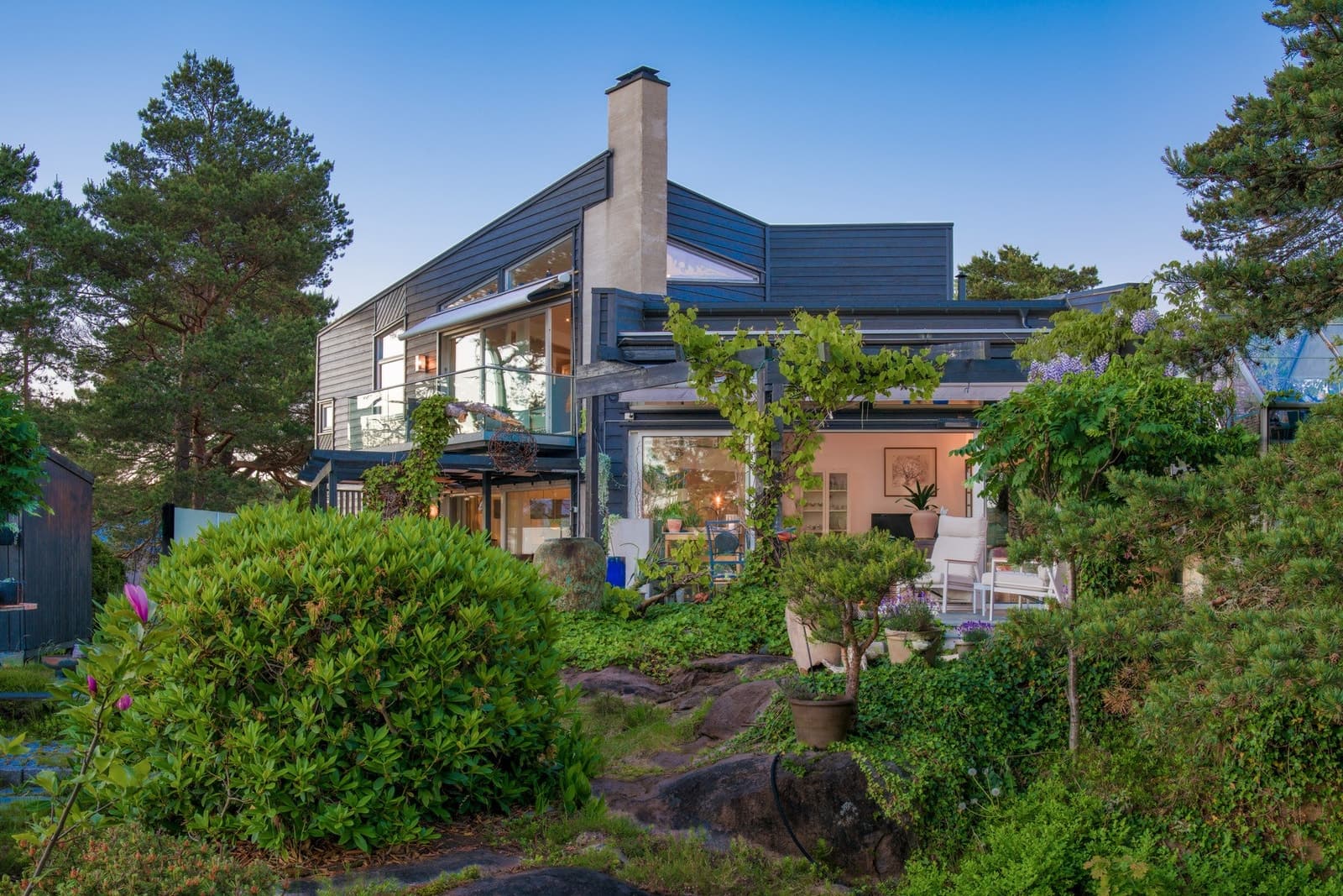 STAVLUND AS Buskogen/Kråkerøy - Arkitekttegnet enebolig - høyt, solrikt og barnevennlig - Holteåsen/Buskogen