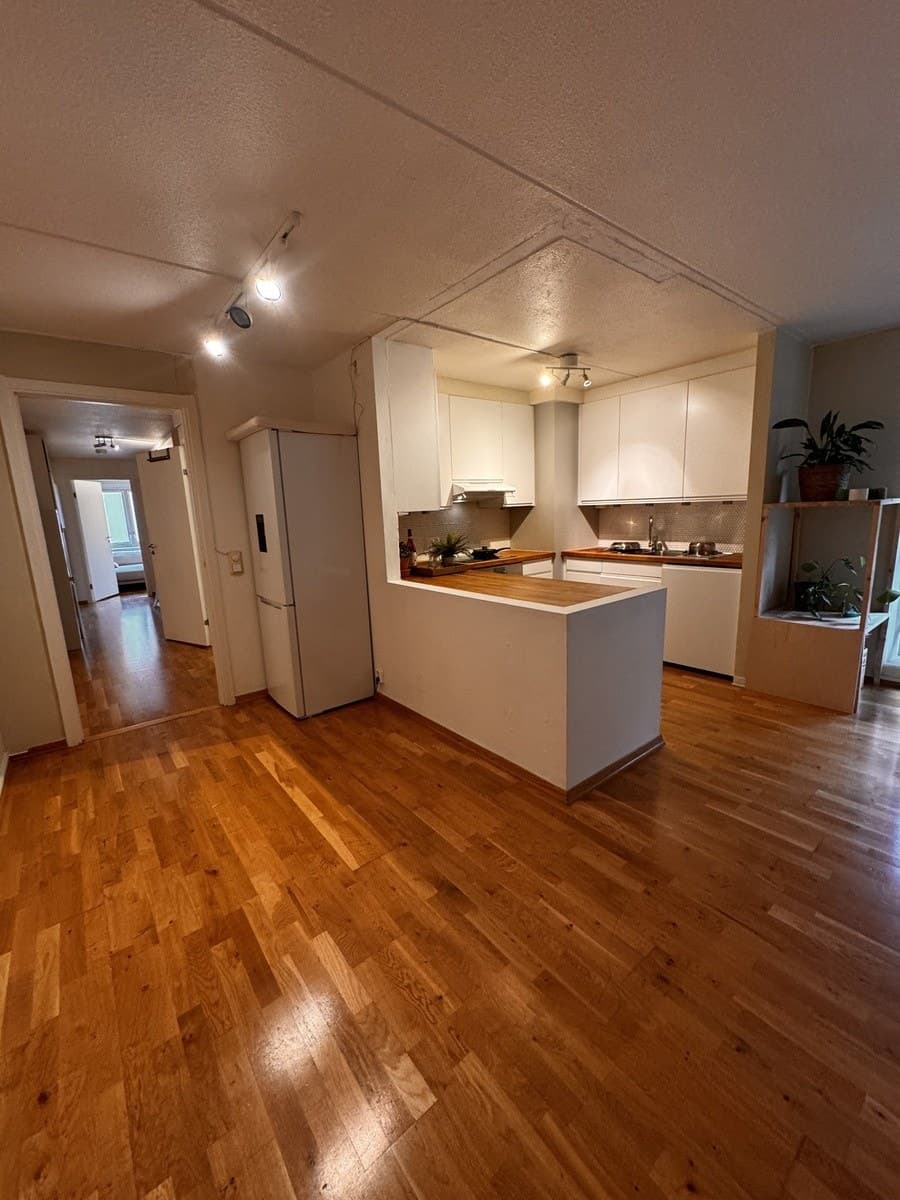 Hybel.no Romslig 118 m² hjørneleilighet | 4 soverom |