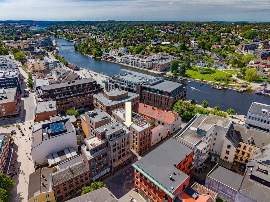 Metra Næringsmegling AS Nygaardsplassen - attraktive næringsarealer til salgs! Nygaardsplassen 1, Fredrikstad 1 280 m² 39 900 000 kr Totalpris: 39 900