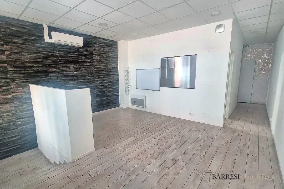 Bureau professionnel 44 m² Toulon Pont du Las, climatisation,