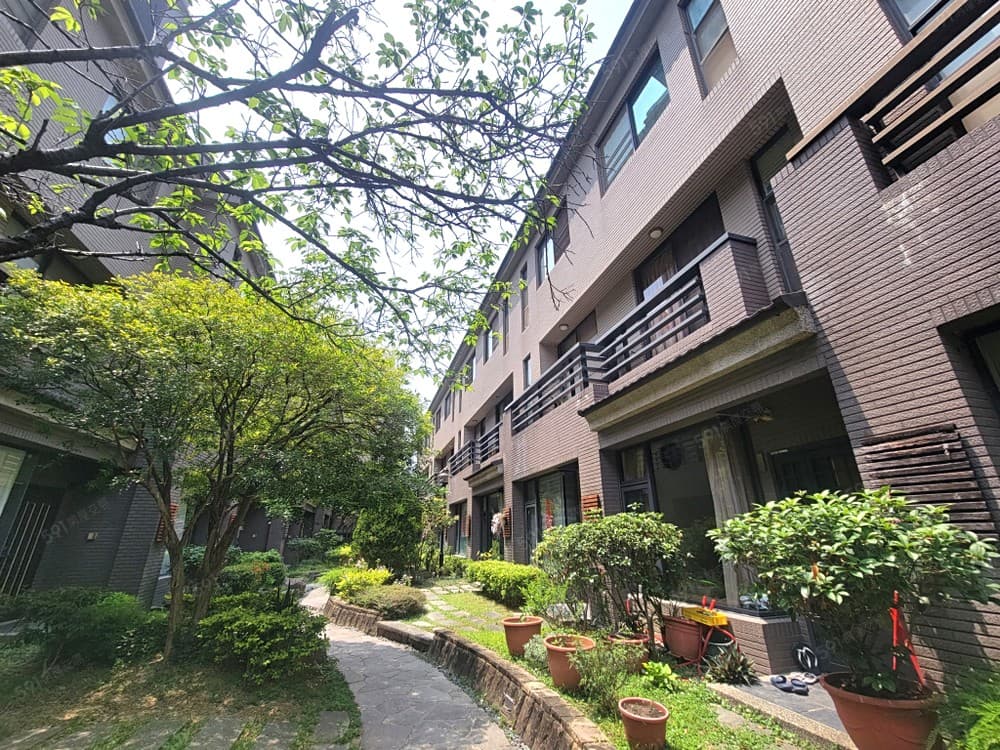 南屯🌺文心森林公園│南七期│全友建設│超美雙車別墅屋主誠售