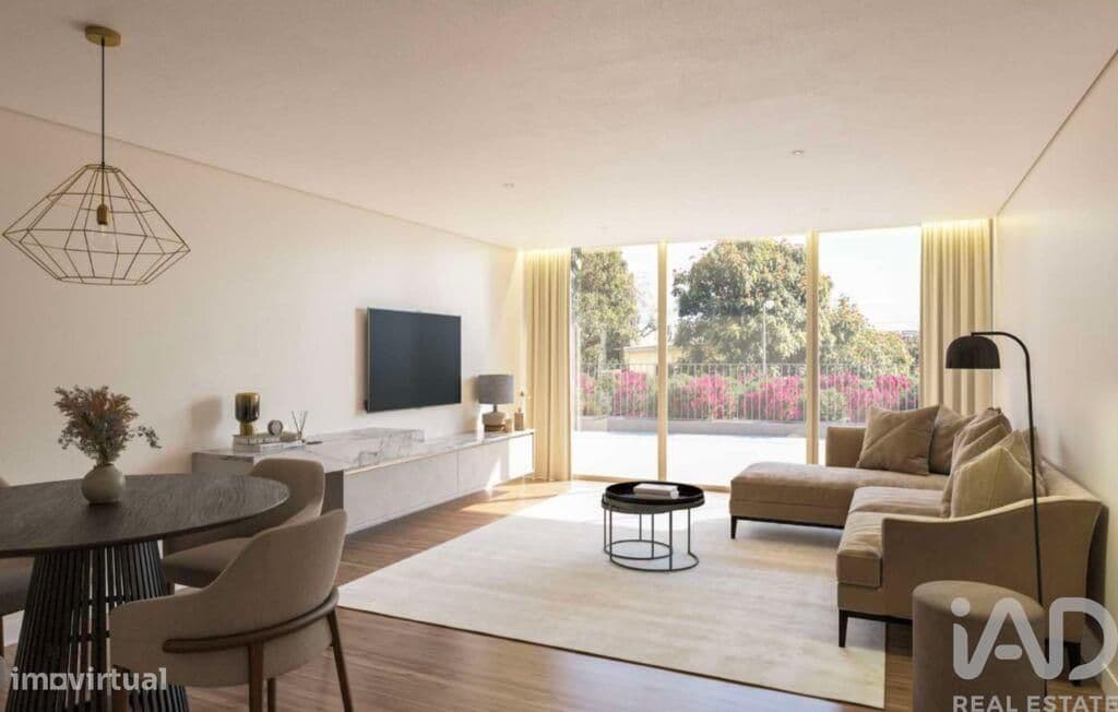 Apartamento T2 em Funchal (Santa Luzia) de 131,00 m2