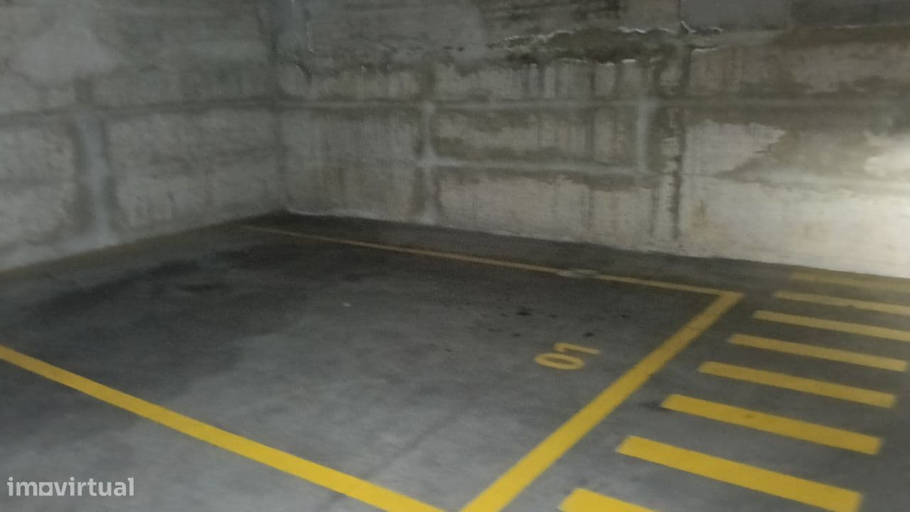 Lugares de Garagem - Parque das Nações