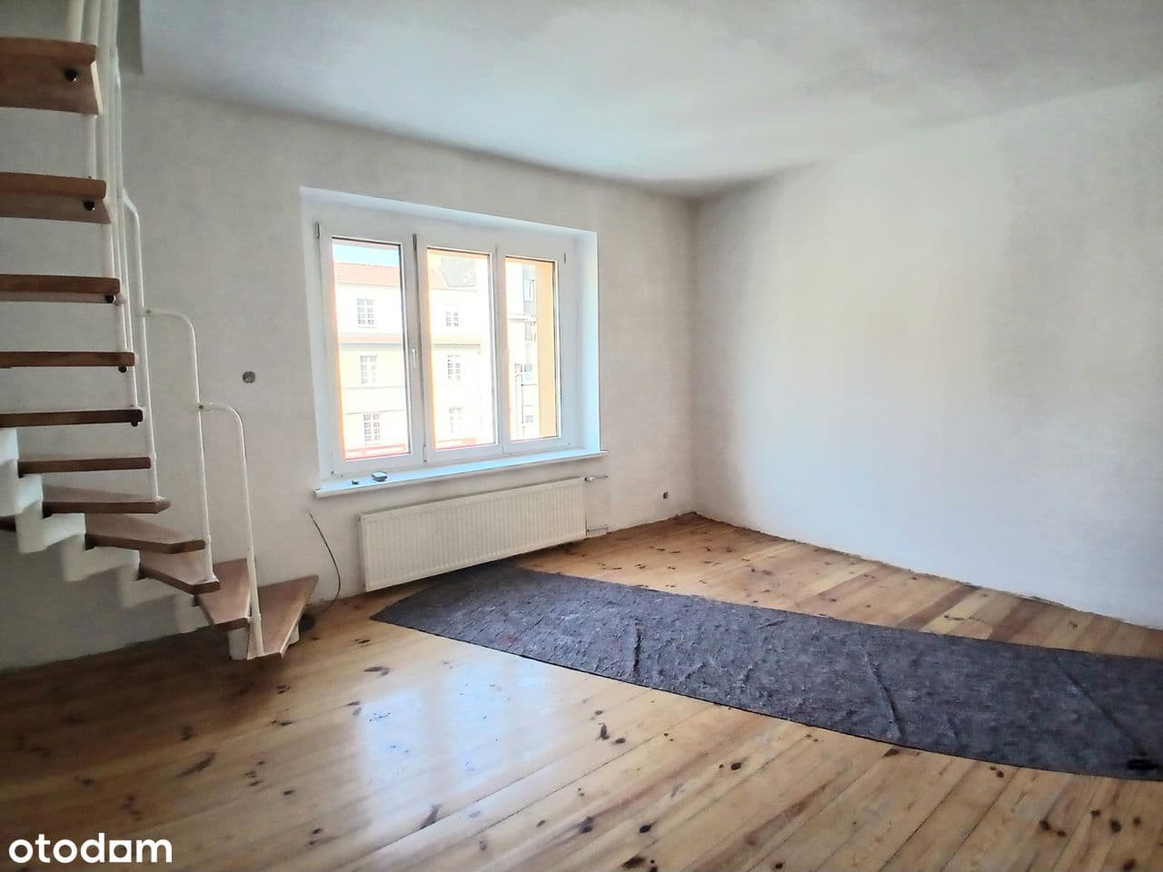 Dwupoziomowe- duże, przy u. Katowickiej, do własnej aranżacji