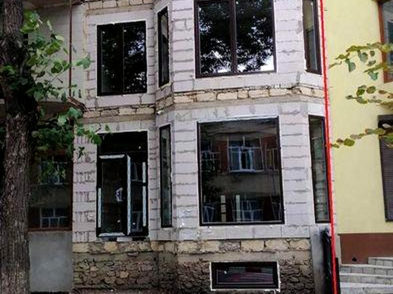 Продам частину будинка. Вул.Київська,41.