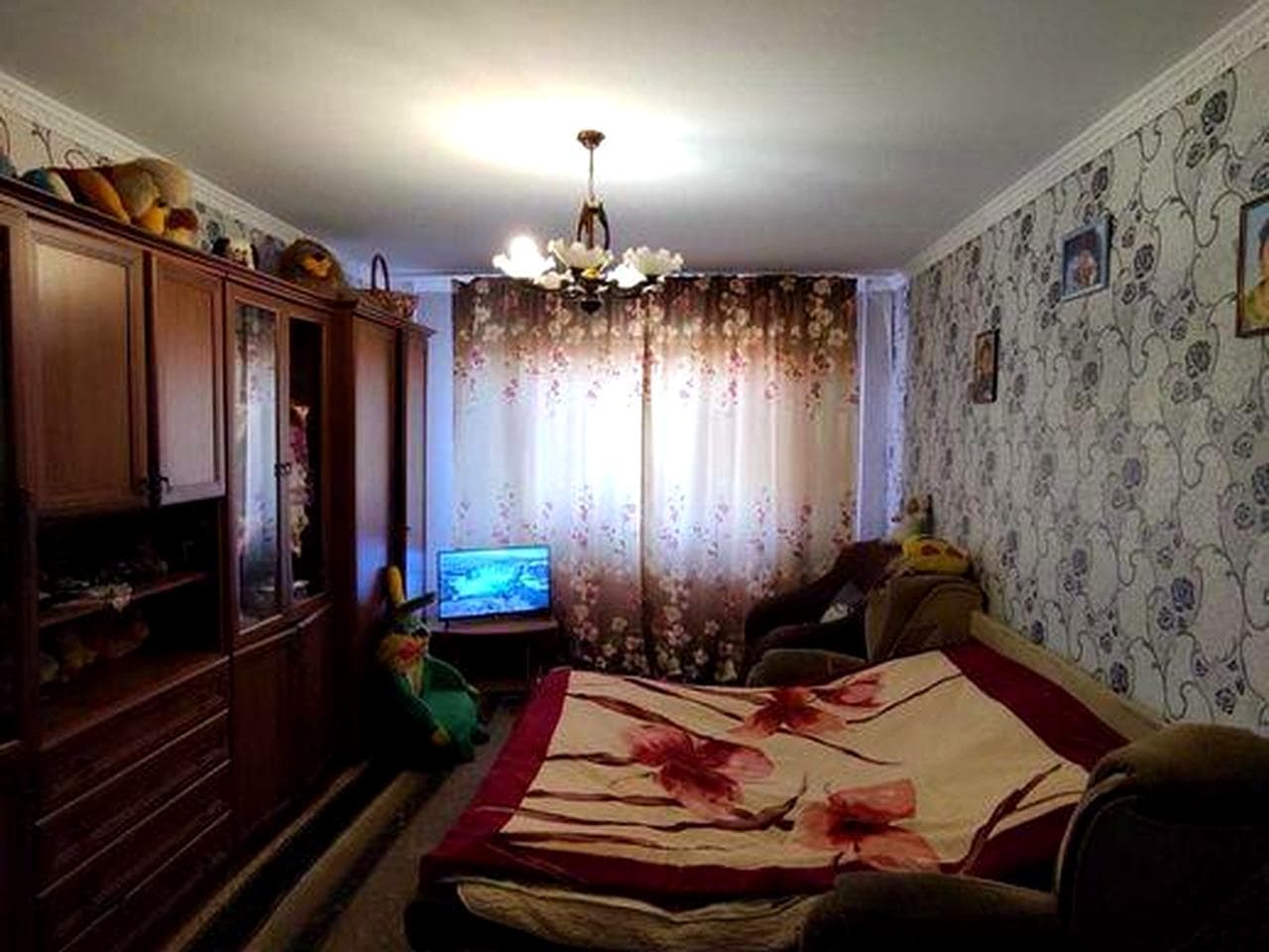 Продаж 3-кімнатної квартири в м. Обухів (Школа)